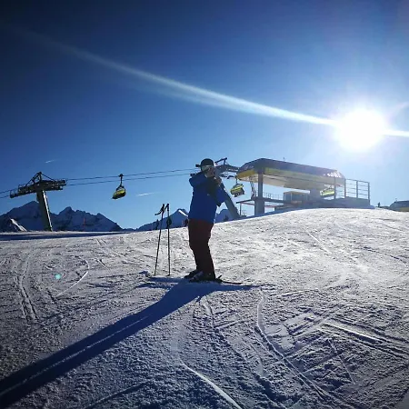 بيت ضيافة Chalet Janer سخلادميخ